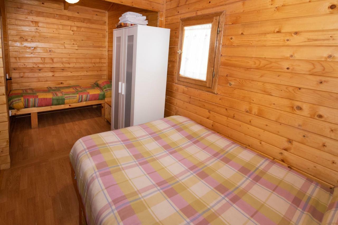 Cabanas Vallecino Manzanal de los Infantes Buitenkant foto