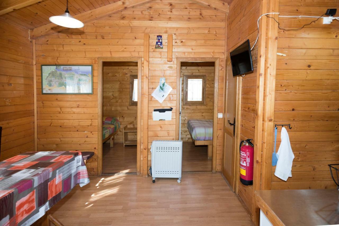 Cabanas Vallecino Manzanal de los Infantes Buitenkant foto